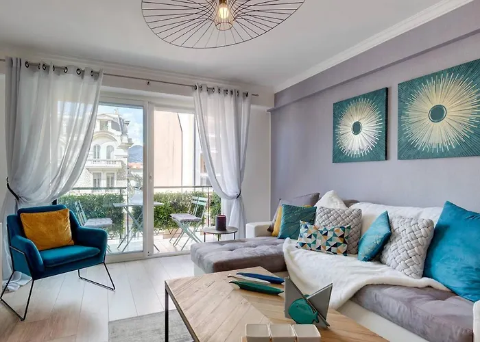 Friendly & Designed In The Golden Square Apartmán