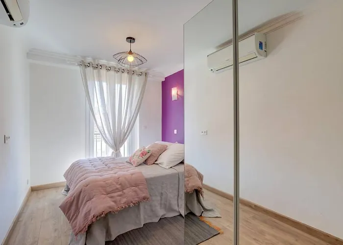 Friendly & Designed In The Golden Square *