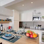 Apartman Friendly & Designed In The Golden Square *